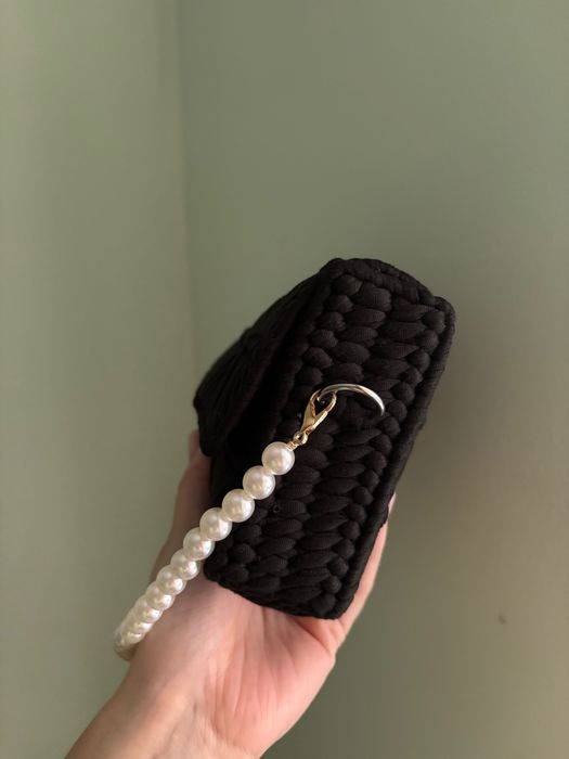 Дамска черна ръчно изработена елегантна чанта