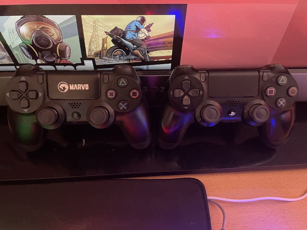 Playstation 4 slim
