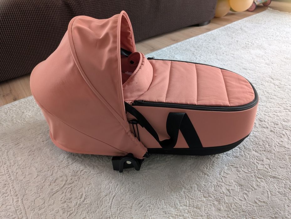 Landou Babyzen YOYO in stare foarte buna cu adaptor carucior