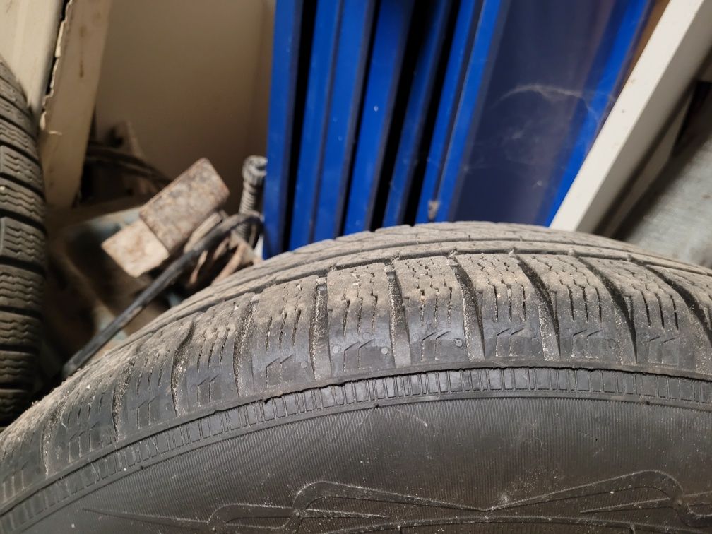 Jante aliaj original ford kuga r17 anvelope iarna Nokian  cu senzor