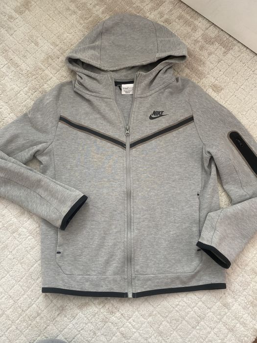 Nike tech fleece L размер юноши