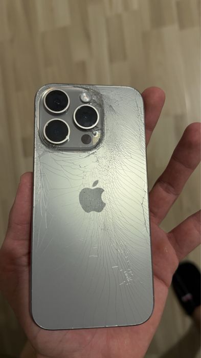 Vand Iphone 15 pro