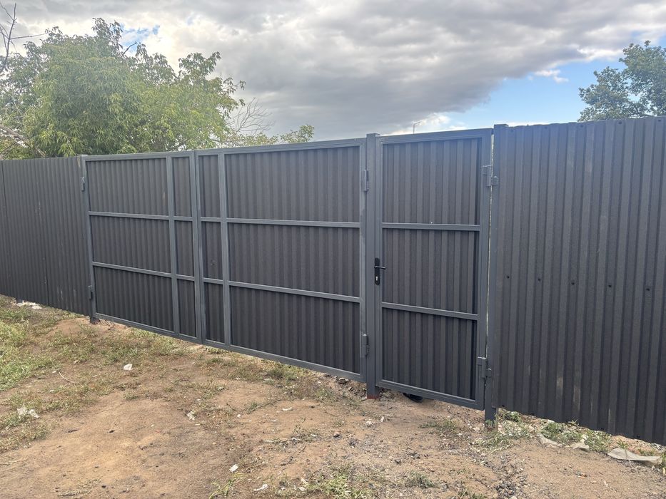 Заборы Ворота с профнастила под ключ