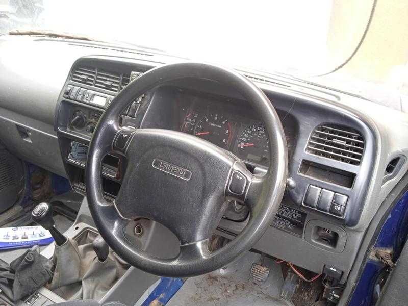 Исузу Тропер 3.0D /  Isuzu Trooper 3.0D на части
