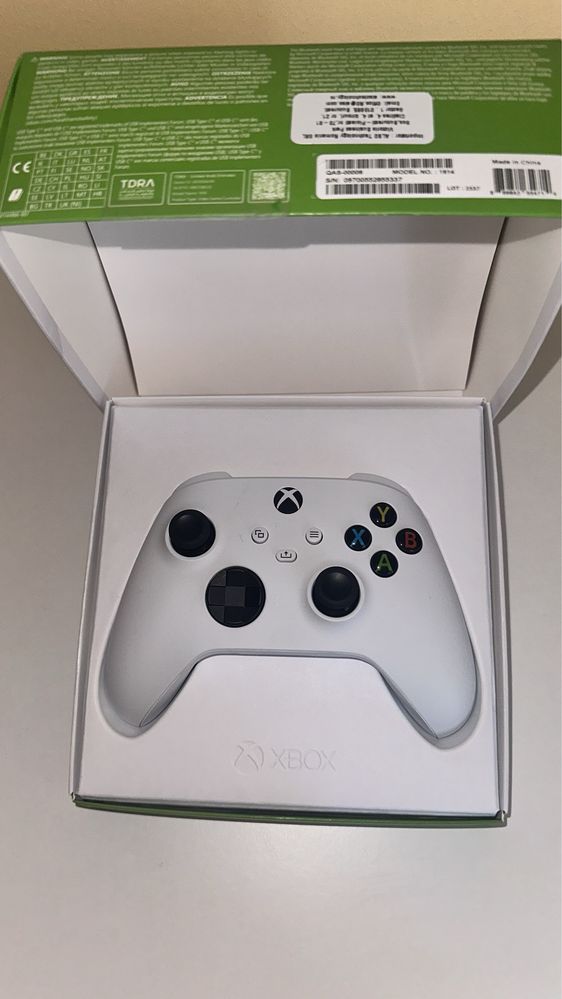 Xbox Robot White