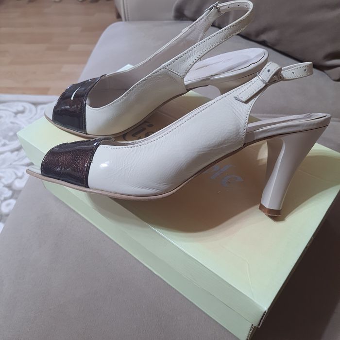 Sandale elegante din piele naturala