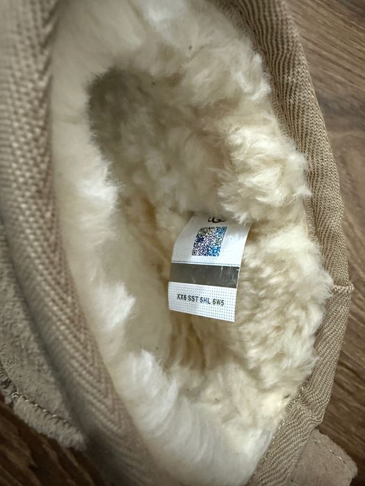 Ugg Ultra Mini cu platforma medie