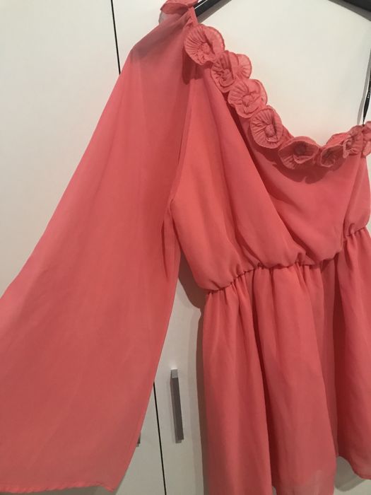 Vand diverse rochite de ocazie