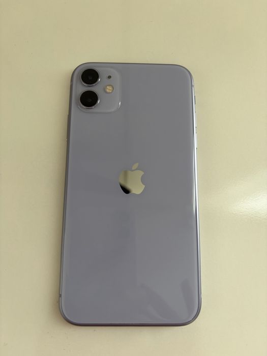 Iphone 11 64 GB много запазен