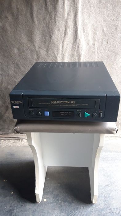 Видеомагнитофон.