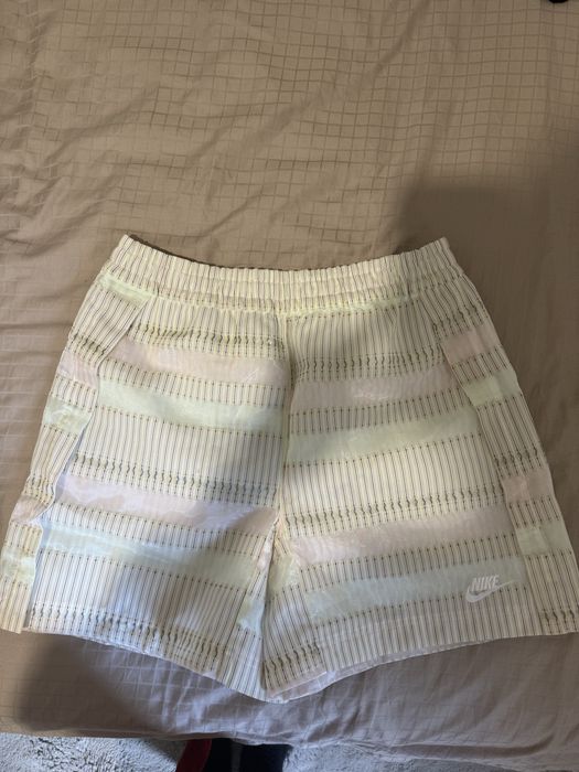Къси панталони Nike
