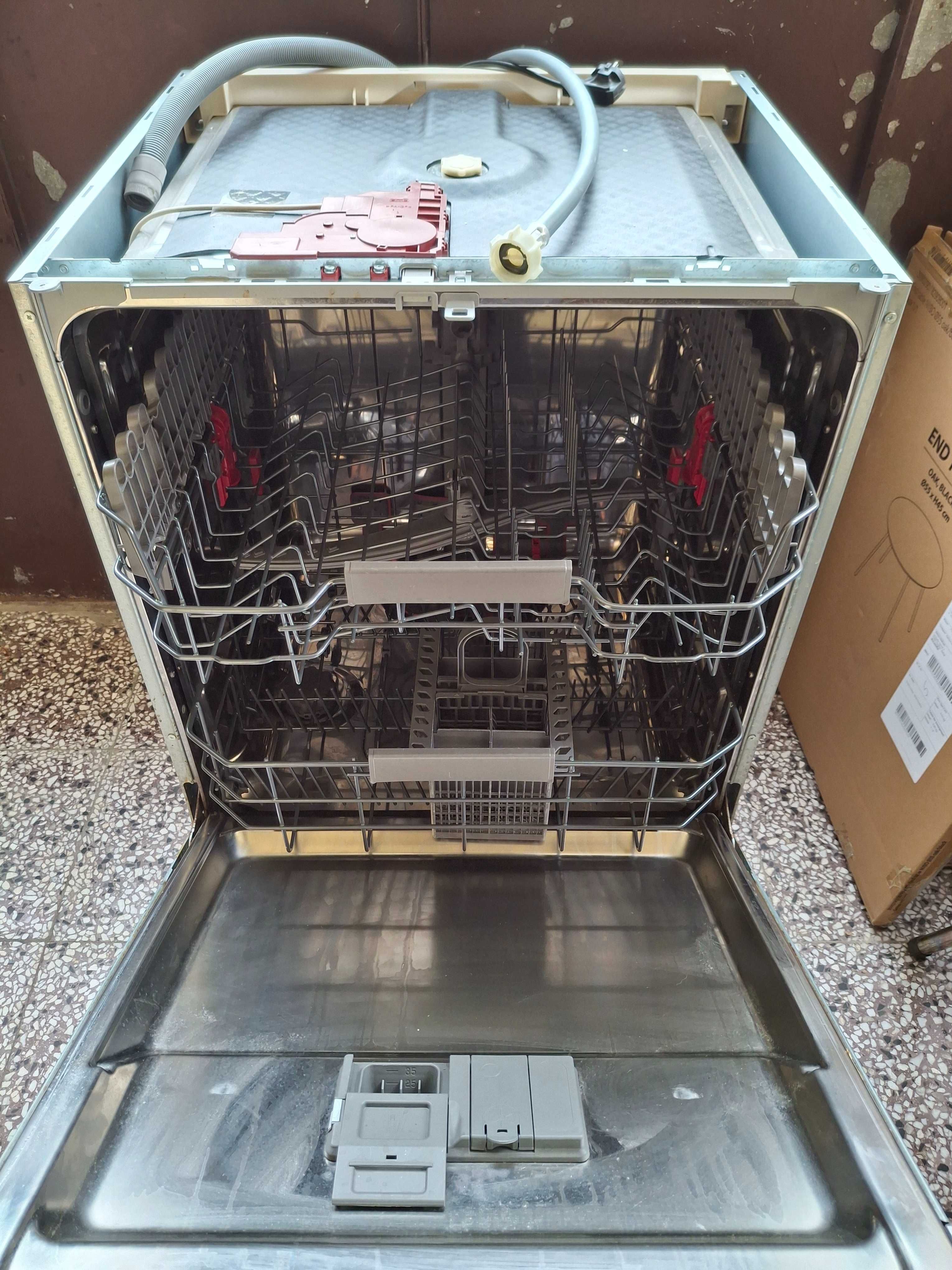 Съдомиялна Whirlpool