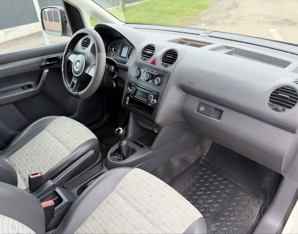 VW Caddy 1,6 Tdi 102 cp 2012 Euro 5 - Clima