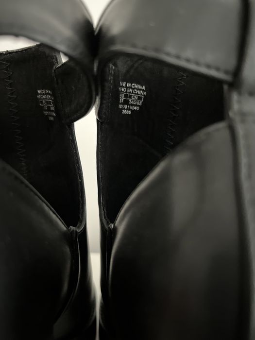 Pantofi Pull&Bear masura 37