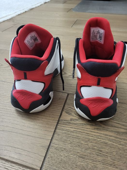 Nike Jordan Max Aura 4