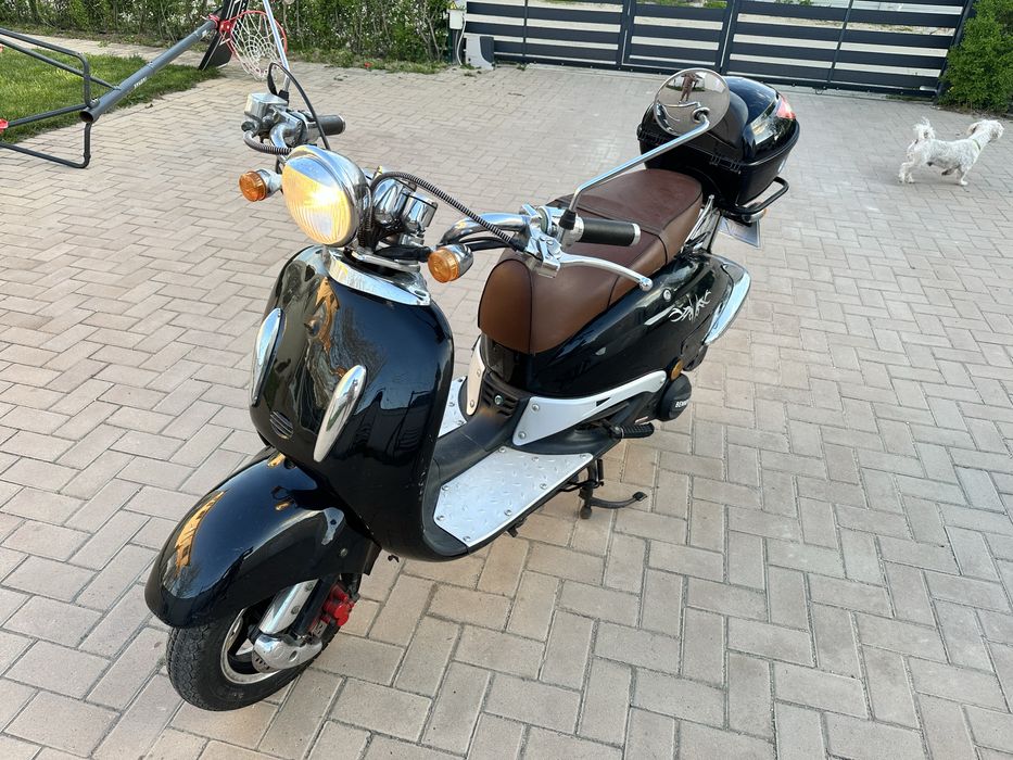 Scuter Retro 125 cm Inmatriculat Ro