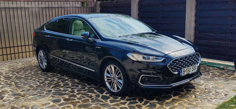 Ford Mondeo Provenienta: Romania - VIGNALE - Revizii la zi reprezentanta FORD