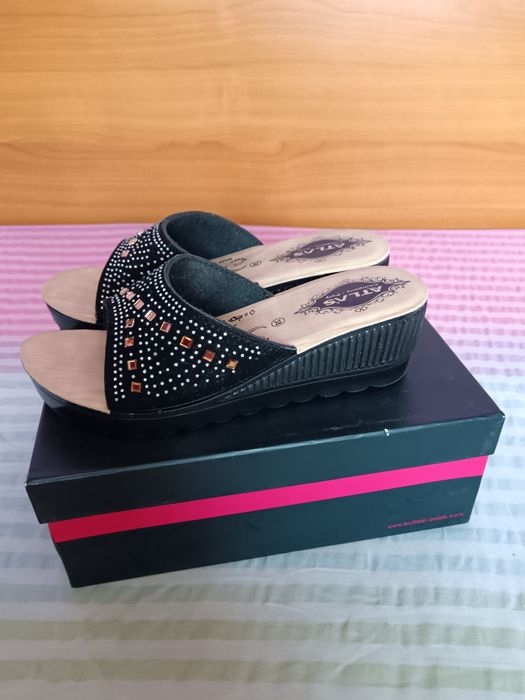 Vând Papuci Damă Mărimea 38