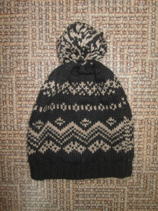 шапка _вязаная_(unisex_Ostin)_новая!
