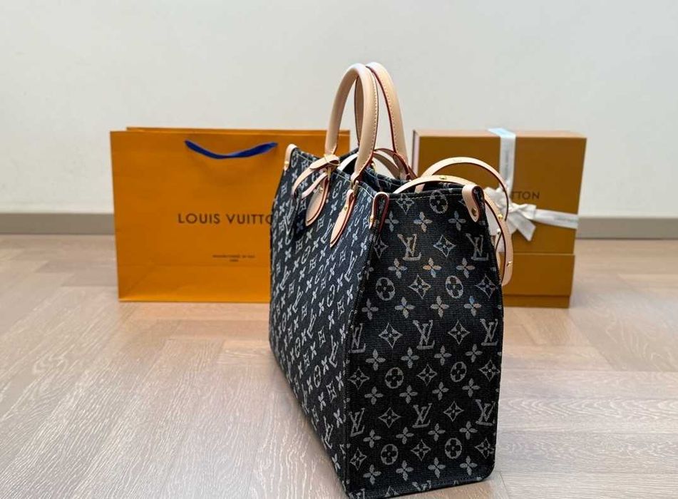 Дамска чанта Louis Vuitton