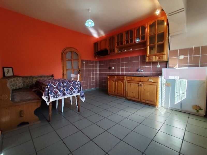 Продава се Двустаен апартамент в Перник, Рено - 74 кв.м за 1161 €/кв.м - Снимка #6