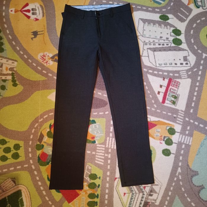 Брюки на  мальчика новые