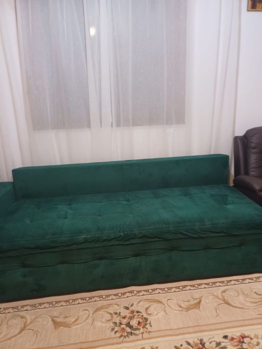 Vând canapea extensibila