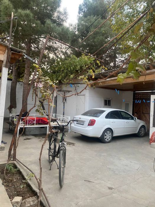 Ховли сотилади 3 хонали 4 сотих (Без маклер)