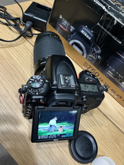 Nikon D750 + AF Nikkor 70-300 4-5,6 G