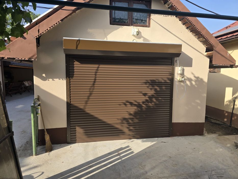 Usa garaj Tip rulou aluminiu