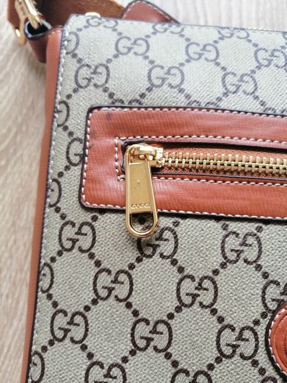 Gucci мъжка елегантна чанта