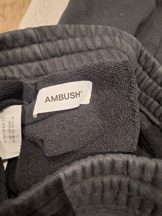 Продавам спортно памучно долнище Ambush ,размер М