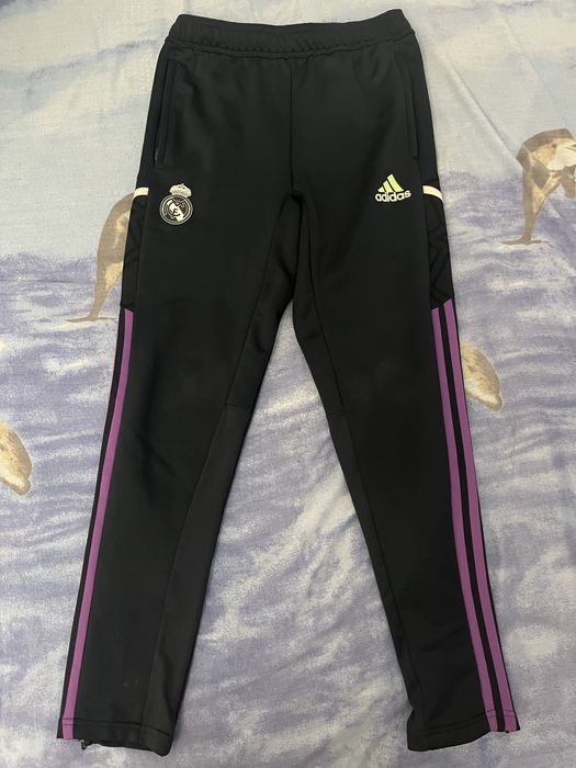 Pantaloni scurți și pantaloni lungi de fotbal