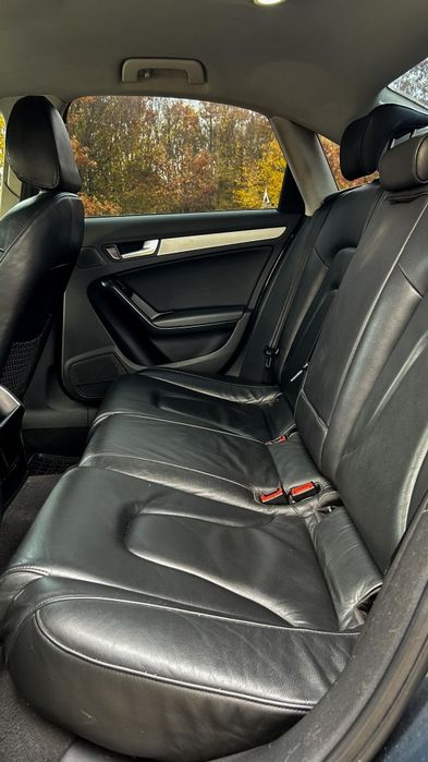 Vând AUDI A4 2.0D 2008