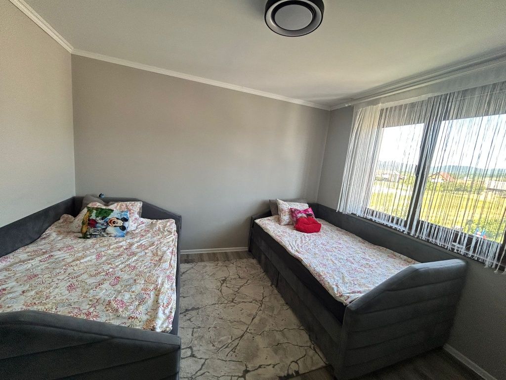 Casa 90 m², 3 dormitoare, 2 băi, 3 ari teren – Sat Săsar