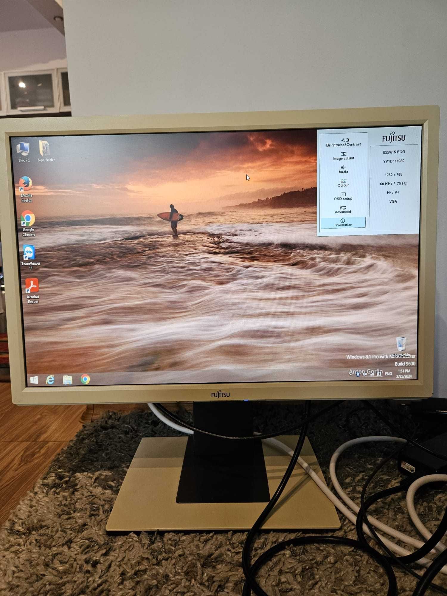 Monitor Fujitsu 1280x768, 75Hz, VGA