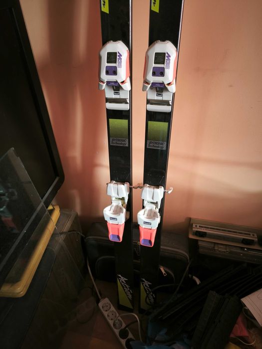 Ски Tecno Pro с автомати