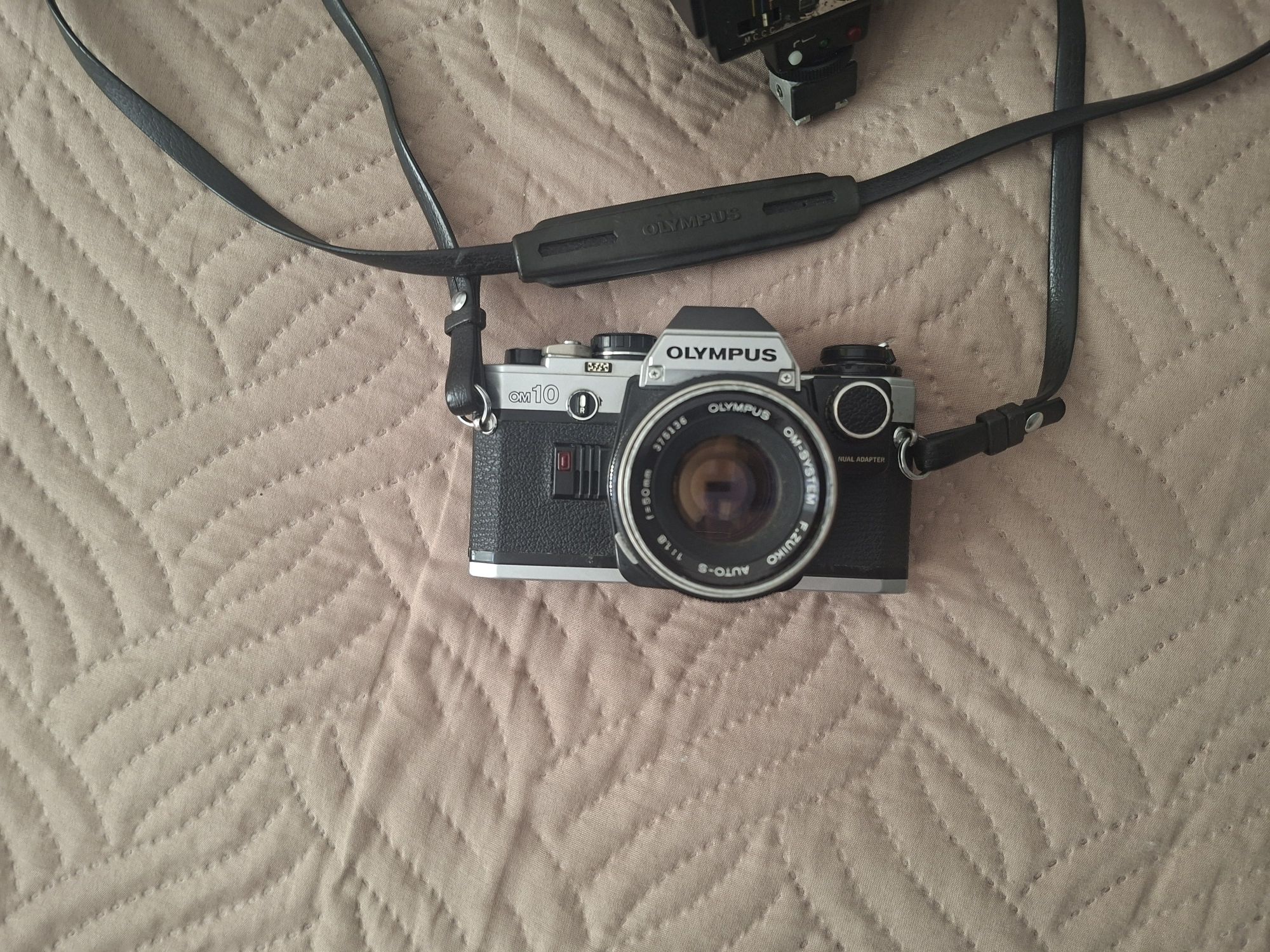 Olympus OM10 Vintage SLR Film камера фотоапарат апарат лента лентов