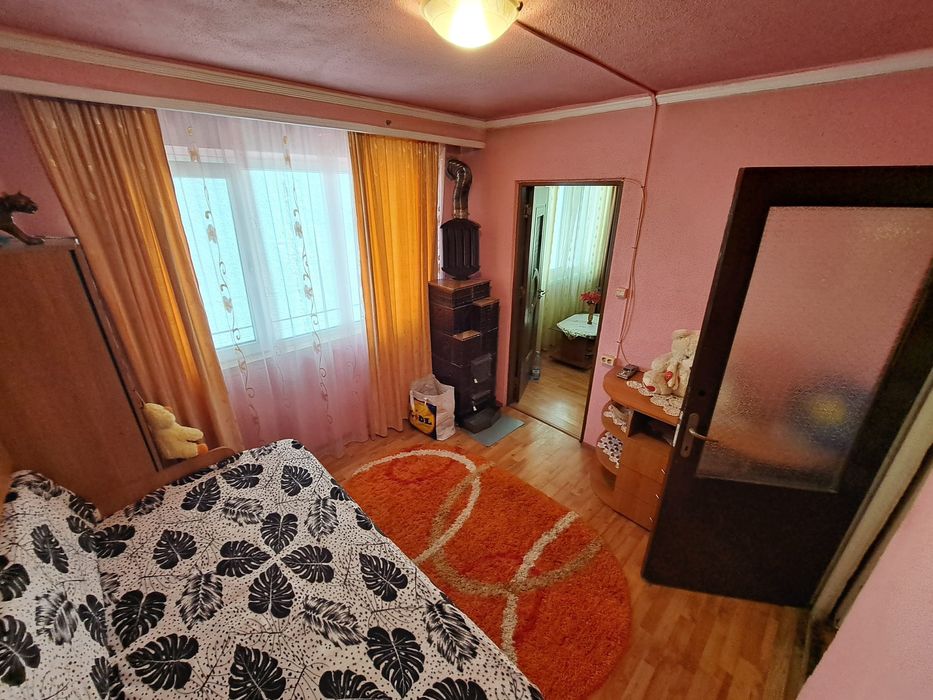 Vand apartament  lângă ieșire A1