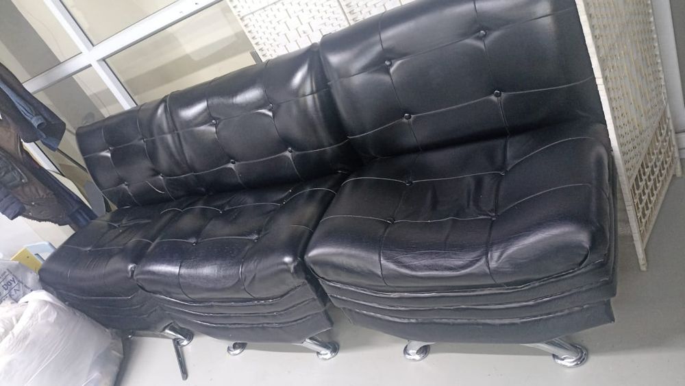 Маникюрный стол, парикмахерское кресло