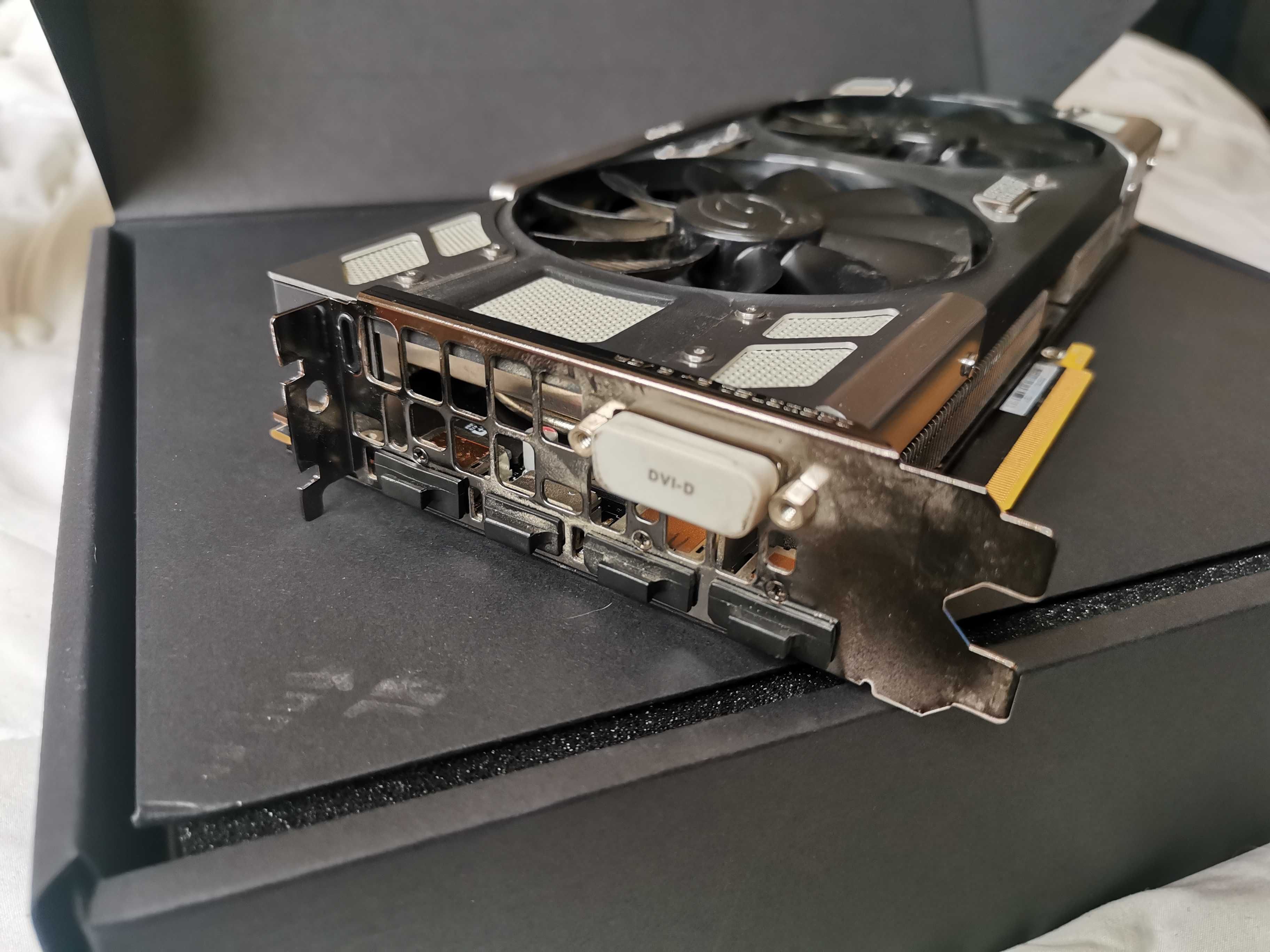 Видеокарта EVGA GeForce GTX 1070 8GB