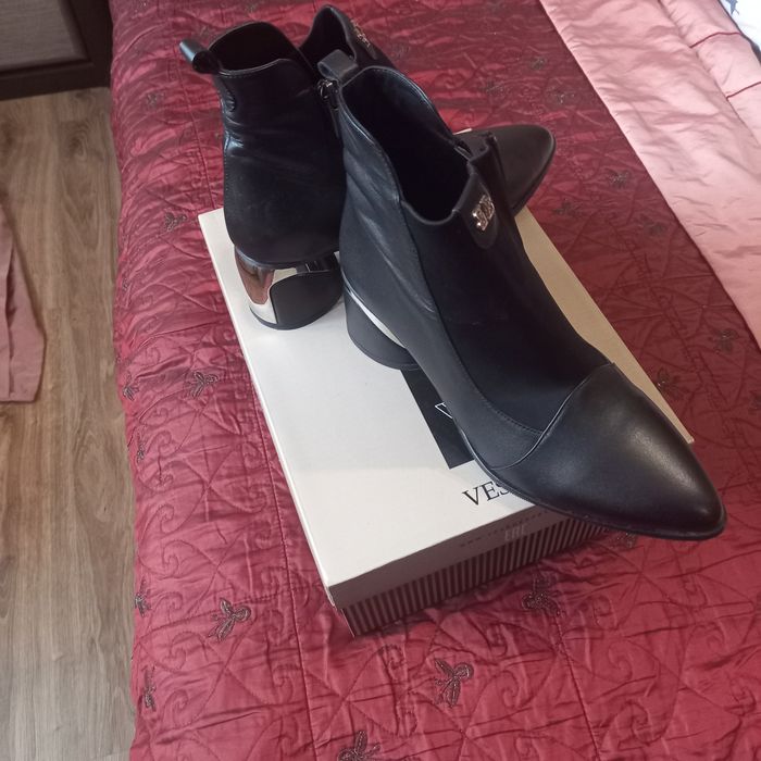 Полусапожки демисезонные кожанные Производство Турция на низком каблук