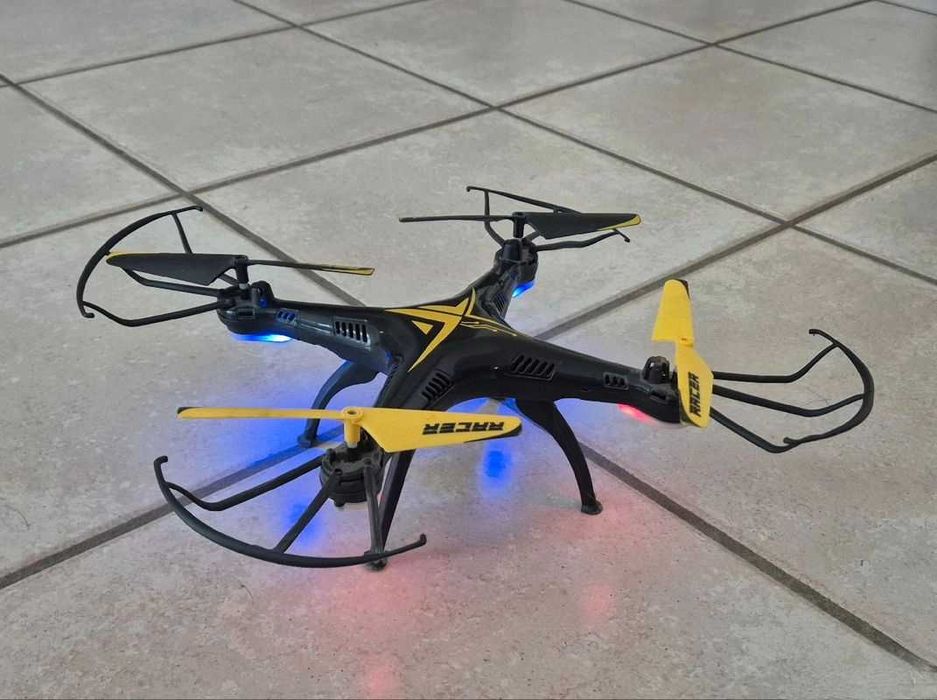 Дрон с камера и дистанционно Silverlit, за шпиониране