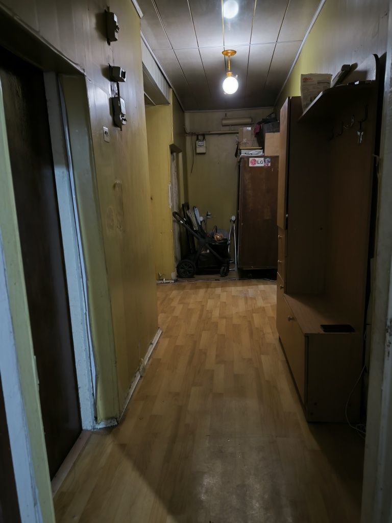 Продаю дом в районе ТРЦ Максима