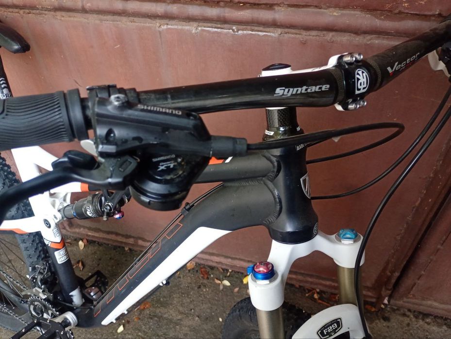 Bicicleta Full Suspensie Trek