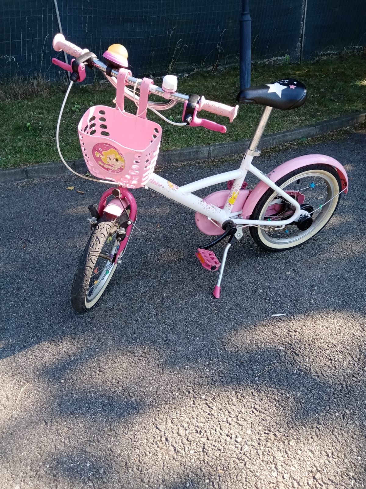 Bicicleta pentru fetite