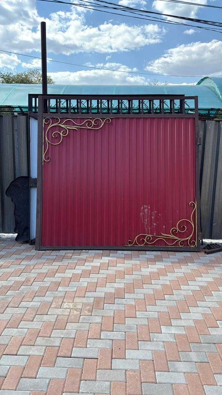 Продам ворота с калиткой