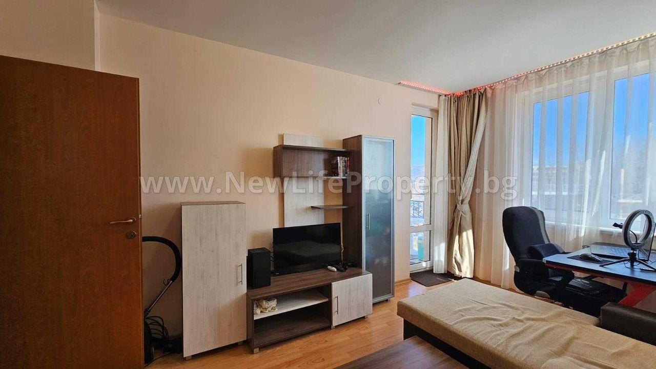 Продава се Тристаен апартамент в к.к. Слънчев бряг - 65 кв.м за 1124 €/кв.м - Снимка #5