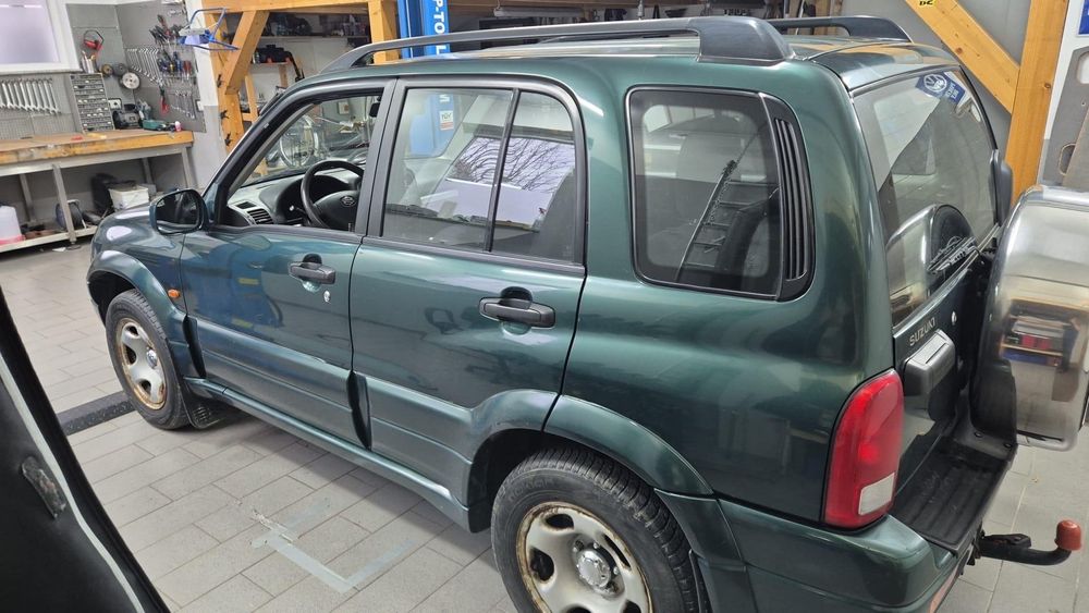 Vând Suzuki Grand Vitara