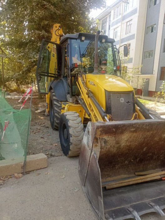 New Holland b90b